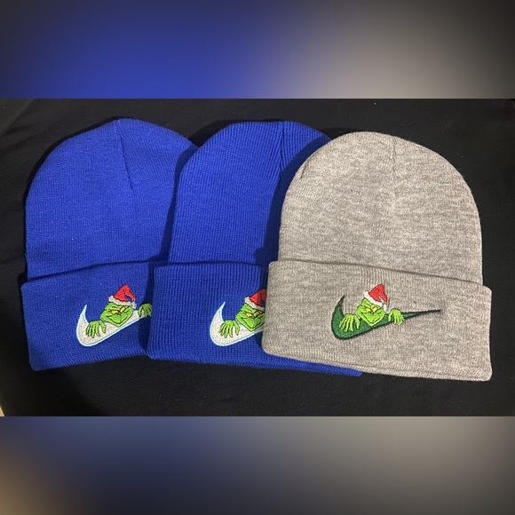 Other - GRINCH BEANIE 🎄
